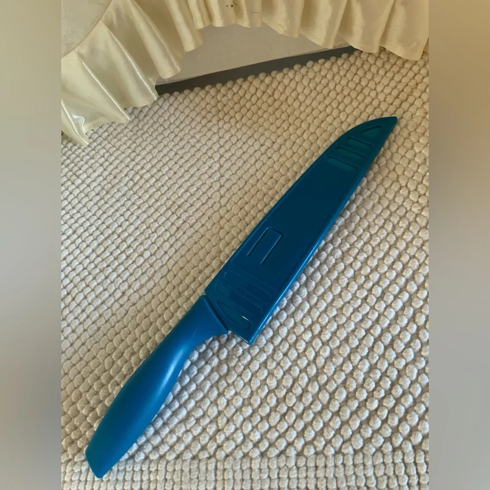 TOMODACHI CHEF KNIFE BY HAMPTON FORGE